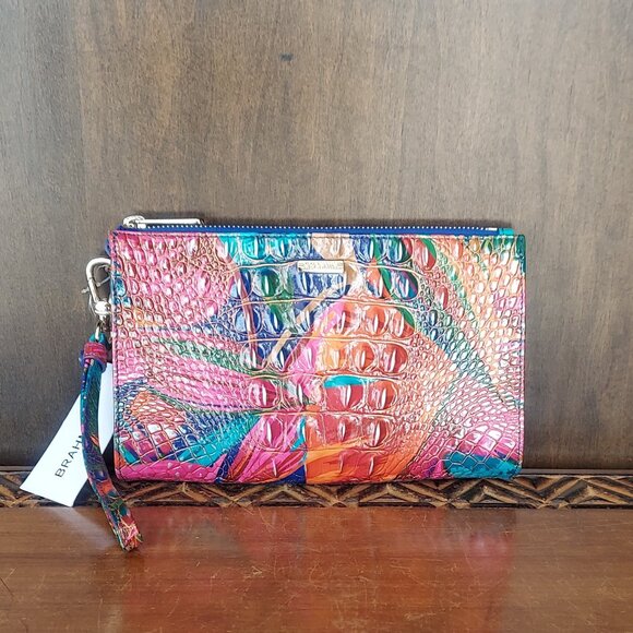 Brahmin Daisy Lush Melbourne Wristlet NWT - Picture 1 of 8